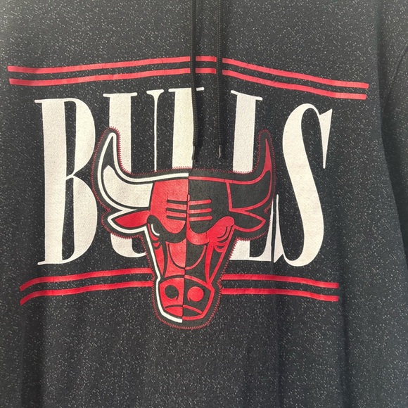 NBA Chicago Bulls Pullover Hoodie men’s XXL black, gray & red cl - Picture 3 of 8